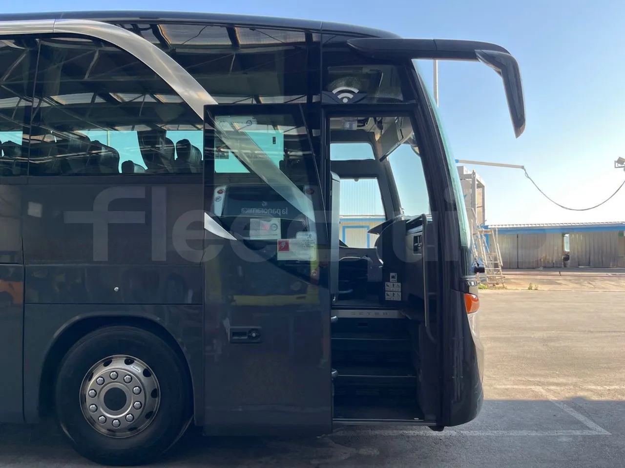 Autocar Setra S415: photos 15