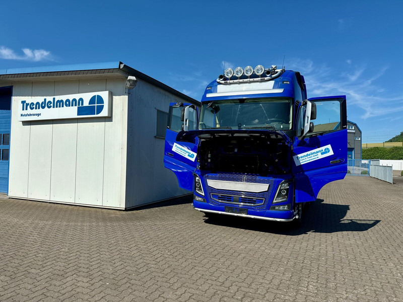 Tracteur routier Volvo FH-16-750 SZM 6x4 Retarder TÜV 09.2026: photos 18