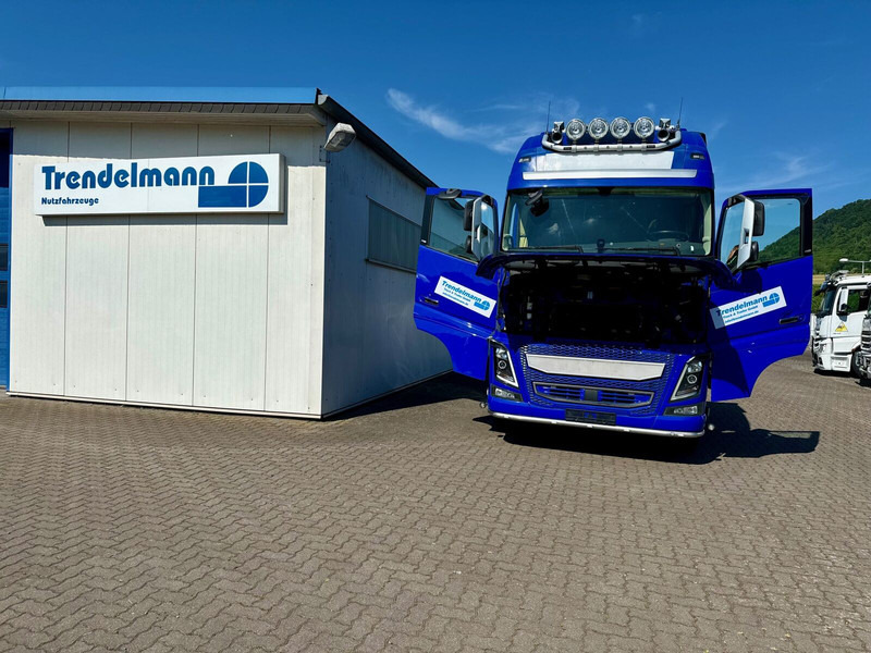 Tracteur routier Volvo FH-16-750 SZM 6x4 Retarder TÜV 09.2026: photos 17
