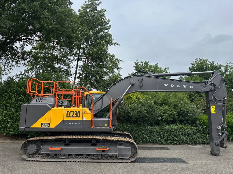 Volvo EC 220 EL - Pelle sur chenille: photos 5 Volvo EC 220 EL - Pelle sur chenille: photos 5