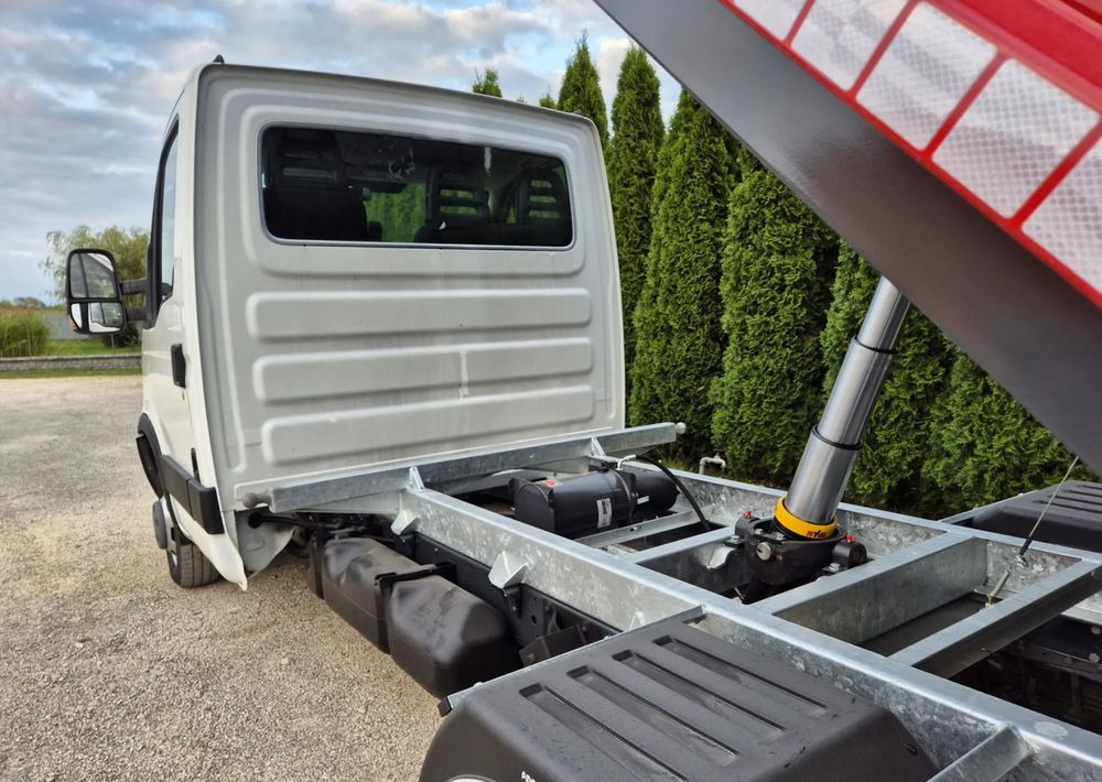 Iveco 35C13 130KM - Utilitaire benne: photos 4 Iveco 35C13 130KM - Utilitaire benne: photos 4