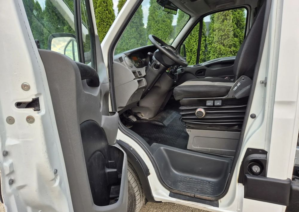 Iveco 35C13 130KM - Utilitaire benne: photos 5 Iveco 35C13 130KM - Utilitaire benne: photos 5