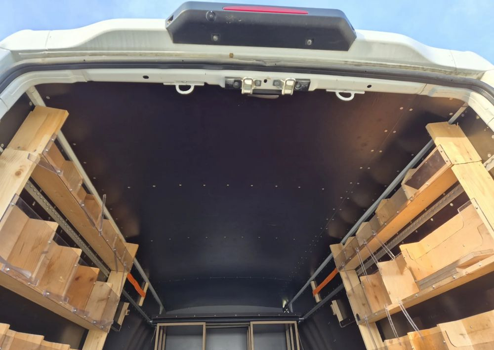 Utilitaire double cabine Iveco Iveco 35s18 3.0 180KM Brygadówka manual: photos 13