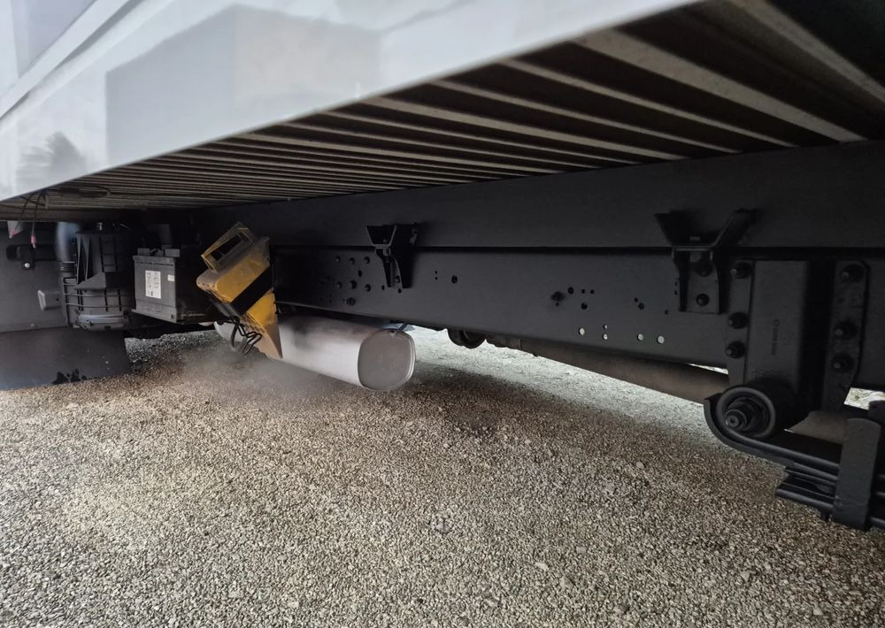 Nissan ATLEON 3.0 150KM - Fourgon grand volume: photos 5 Nissan ATLEON 3.0 150KM - Fourgon grand volume: photos 5