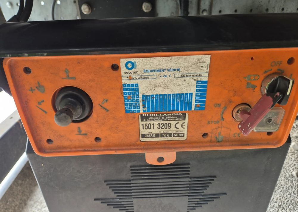 Winda Dhollandia 750kg Iveco , 2015 rok ,stan bdb! - Hayon élévateur: photos 5 Winda Dhollandia 750kg Iveco , 2015 rok ,stan bdb! - Hayon élévateur: photos 5