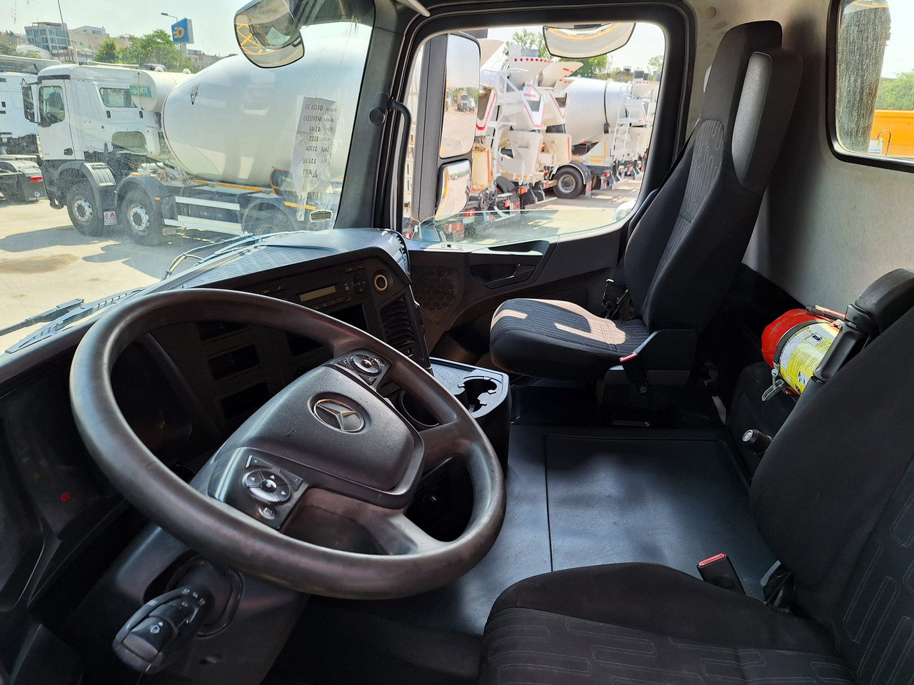 Camion benne MERCEDES-BENZ AROCS 4148: photos 13