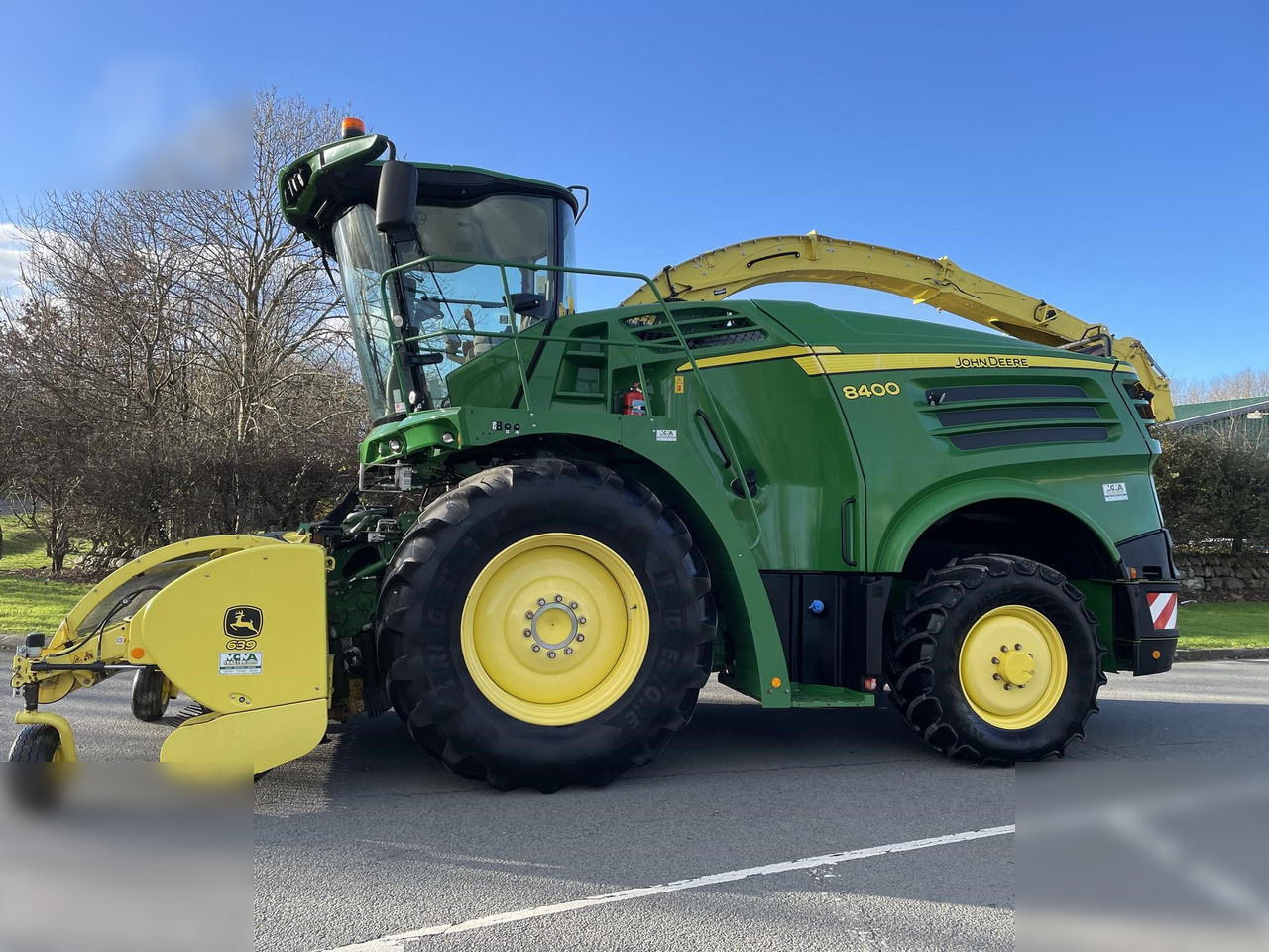 2018 JOHN DEERE 8400 - Ensileuse: photos 2 2018 JOHN DEERE 8400 - Ensileuse: photos 2