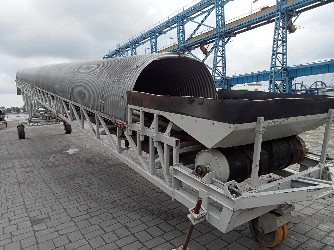 - Bande transporteuse: photos 1 - Bande transporteuse: photos 1