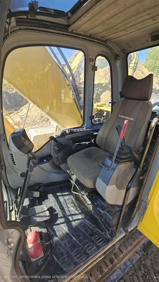 NEW HOLLAND E 245 B — crédit-bail NEW HOLLAND E 245 B: photos 6