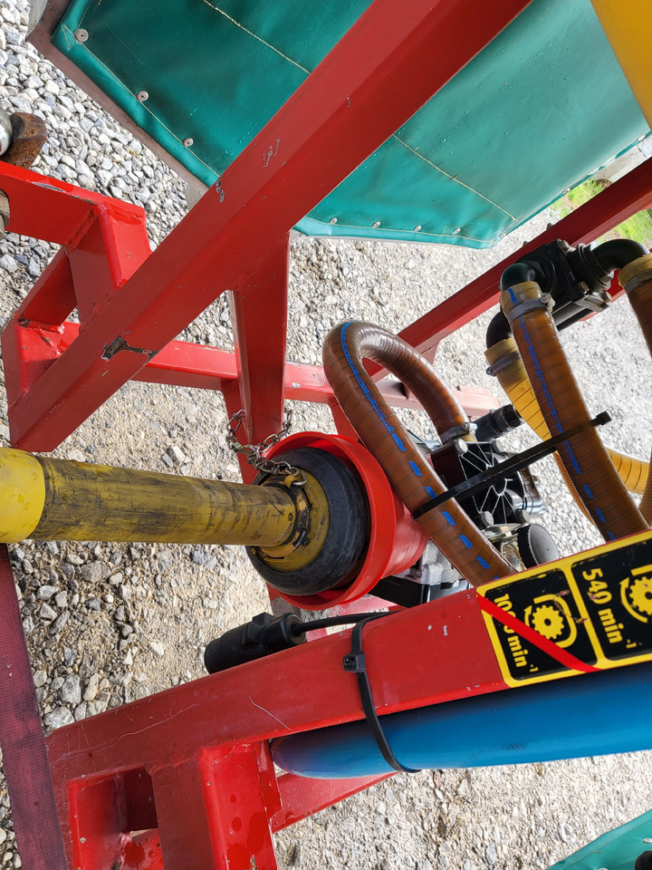 LiPCO T5G A2 Tunelspritze opryskiwacz tunelowy - Pulvé porté: photos 5 LiPCO T5G A2 Tunelspritze opryskiwacz tunelowy - Pulvé porté: photos 5