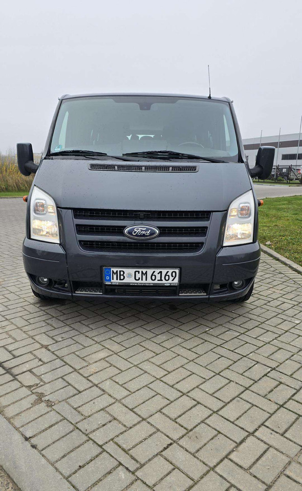 Ford Transit - Minibus, Transport de personnes: photos 1 Ford Transit - Minibus, Transport de personnes: photos 1