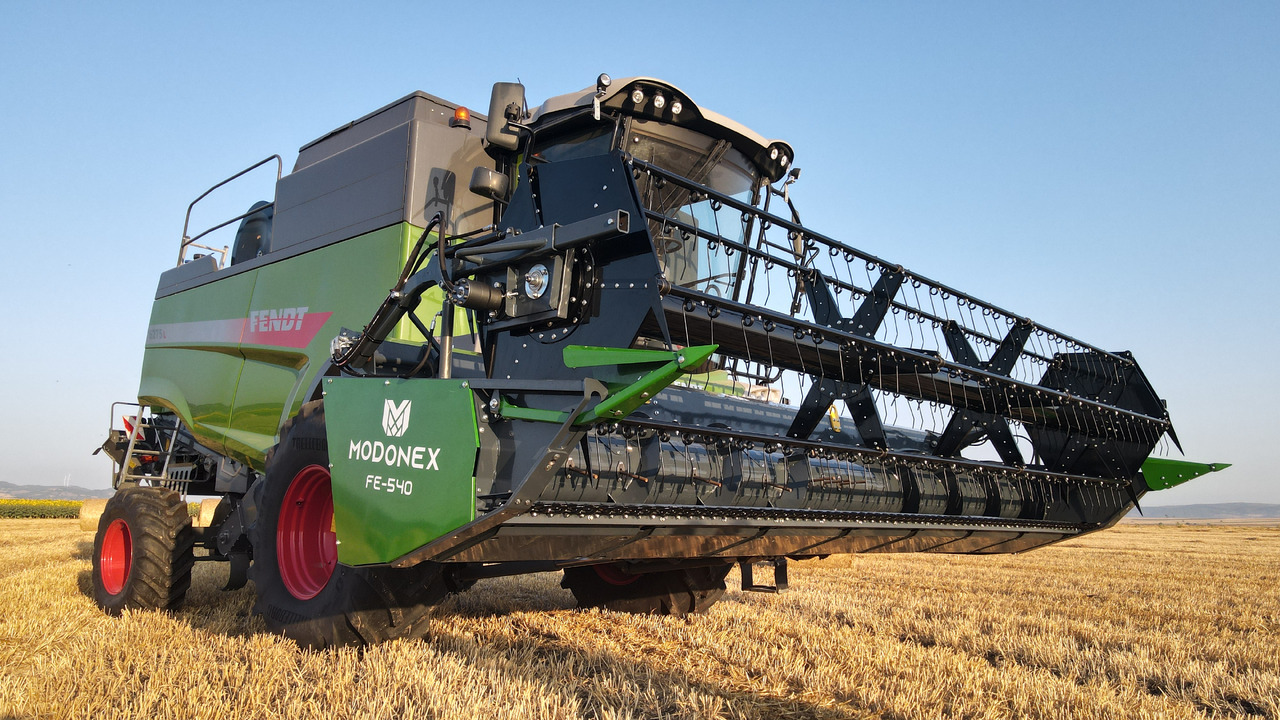 Modonex FE-600 - Moissoneuse: photos 1 Modonex FE-600 - Moissoneuse: photos 1