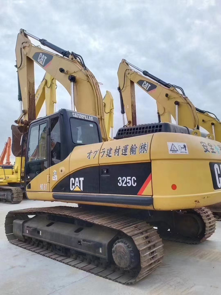 CATERPILLAR 325C used excavator low price for sale - Pelle sur chenille: photos 3 CATERPILLAR 325C used excavator low price for sale - Pelle sur chenille: photos 3