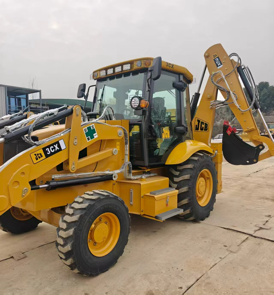JCB 3CX - Tractopelle: photos 2 JCB 3CX - Tractopelle: photos 2