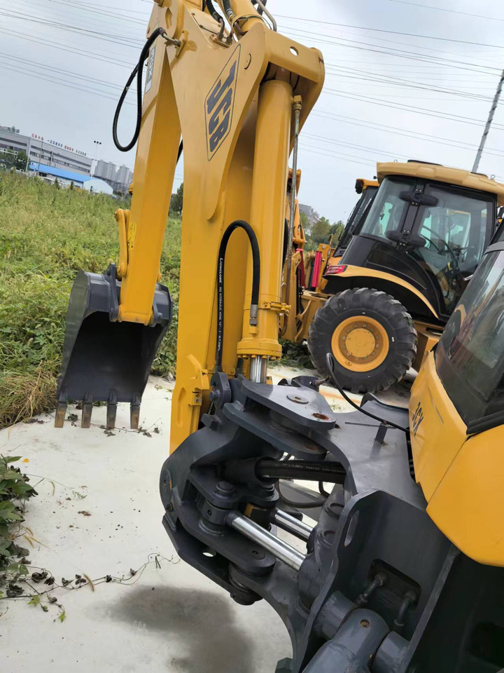 JCB 3CX - Tractopelle: photos 2 JCB 3CX - Tractopelle: photos 2
