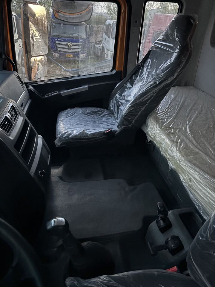 SHACMAN X3000 6x4 dump truck Customization available upon request - Camion benne: photos 4 SHACMAN X3000 6x4 dump truck Customization available upon request - Camion benne: photos 4