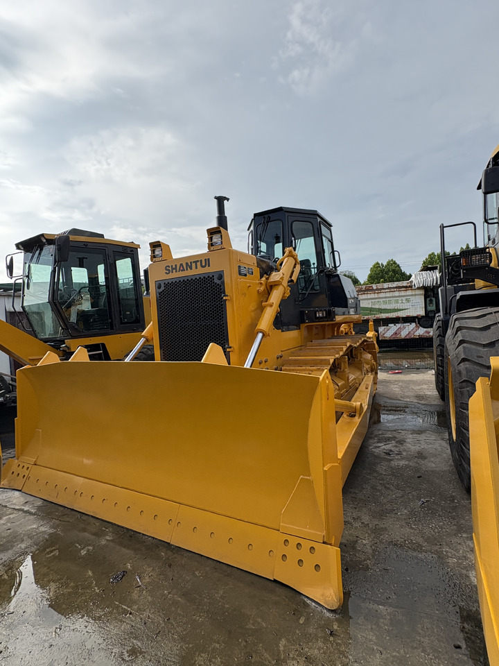 SHANTUI sd22 bulldozer 2024 new machine - Bulldozer: photos 1 SHANTUI sd22 bulldozer 2024 new machine - Bulldozer: photos 1