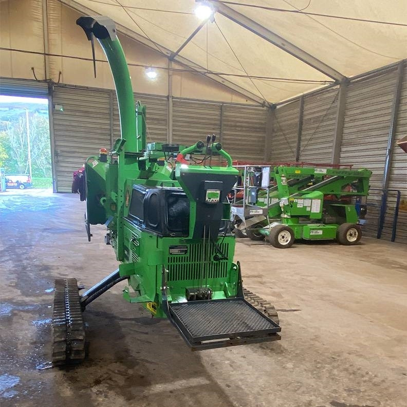 Greenmech SAFETRAK-1928 - Véhicule de voirie/ Spécial: photos 1 Greenmech SAFETRAK-1928 - Véhicule de voirie/ Spécial: photos 1