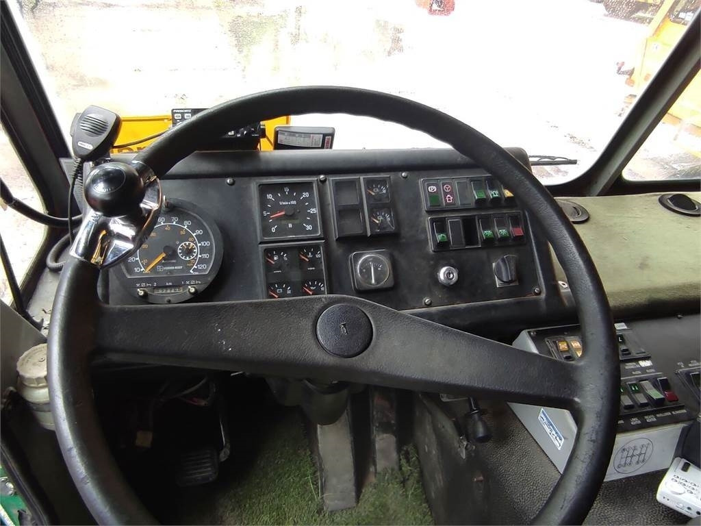 Spierings AT-3 SK-365 (400V + diesel) - Grue tout-terrain: photos 5 Spierings AT-3 SK-365 (400V + diesel) - Grue tout-terrain: photos 5