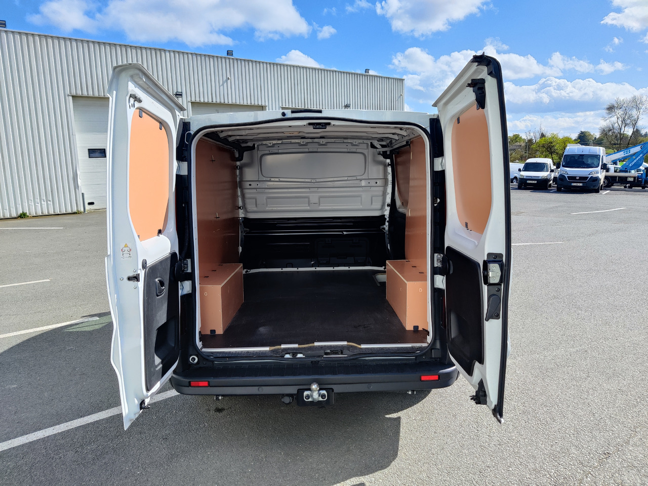 NISSAN Primastar NV300 2.0DCI130 Acenta L1H1 — crédit-bail NISSAN Primastar NV300 2.0DCI130 Acenta L1H1: photos 7