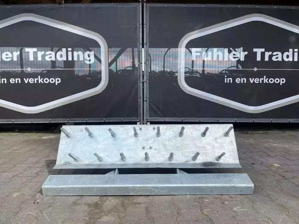 Reitplatzplaner 125-150-200 cm für Kleintraktor - Matériel de jardinage: photos 2 Reitplatzplaner 125-150-200 cm für Kleintraktor - Matériel de jardinage: photos 2