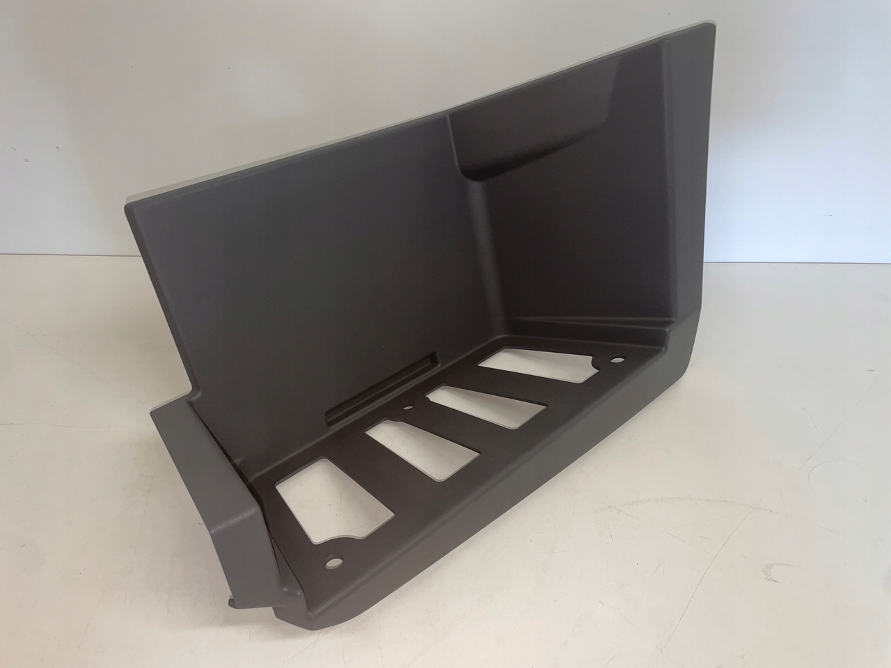 DOLNY STOPIEŃ STOPNICA MAN TGL TGM TGL-3 81615200327 - Marchepied pour Camion: photos 2 DOLNY STOPIEŃ STOPNICA MAN TGL TGM TGL-3 81615200327 - Marchepied pour Camion: photos 2