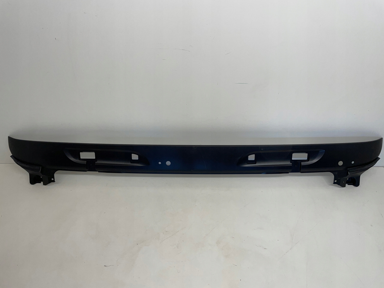 PODSZYBIE OSŁONA MASKOWNICA DAF CF 1980795 - Pare-brise pour Camion: photos 1 PODSZYBIE OSŁONA MASKOWNICA DAF CF 1980795 - Pare-brise pour Camion: photos 1