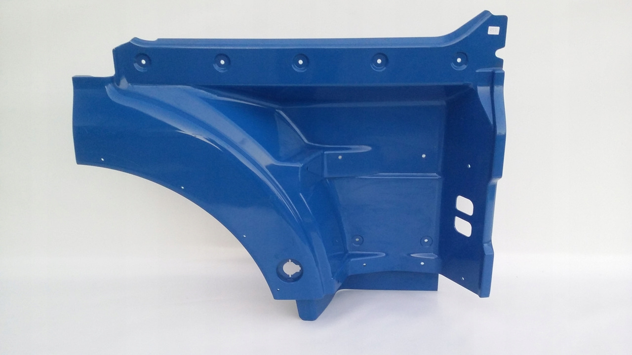 PRAWA GÓRNA STOPNICA MAN TGX EURO 6 NR 897 - Carrosserie et extérieur pour Camion: photos 1 PRAWA GÓRNA STOPNICA MAN TGX EURO 6 NR 897 - Carrosserie et extérieur pour Camion: photos 1