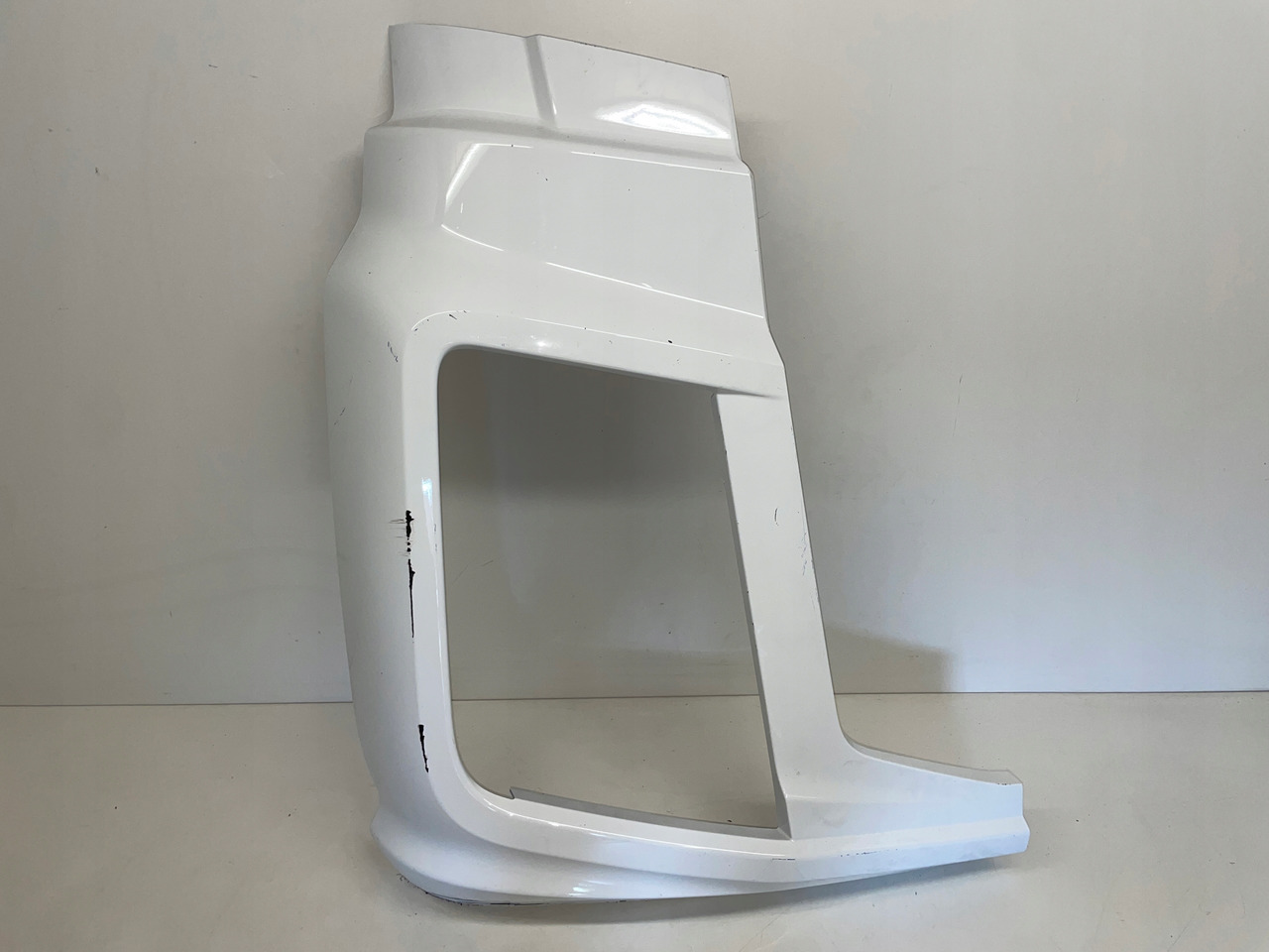 PRAWY ZDERZAK FORD F-MAX PRAWA OSŁONA REFLEKOTRA NAKŁADKA MASKOWNICA F MAX - Pare-chocs pour Camion: photos 1 PRAWY ZDERZAK FORD F-MAX PRAWA OSŁONA REFLEKOTRA NAKŁADKA MASKOWNICA F MAX - Pare-chocs pour Camion: photos 1