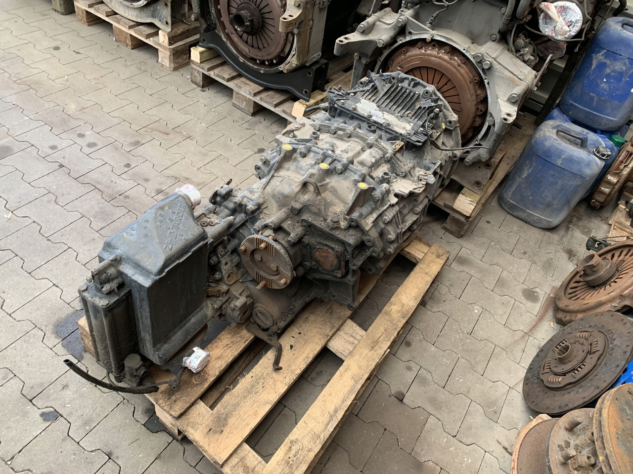 SKRZYNIA BIEGÓW AUTOMATYCZNA MAN TGX 12AS2131TD - Boîte de vitesse pour Camion: photos 5 SKRZYNIA BIEGÓW AUTOMATYCZNA MAN TGX 12AS2131TD - Boîte de vitesse pour Camion: photos 5