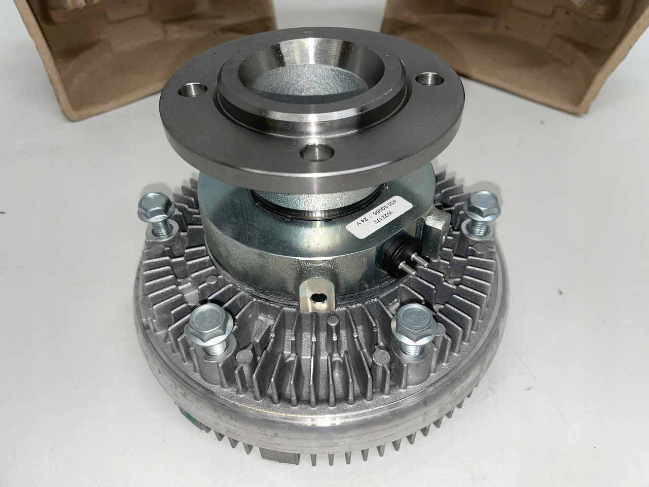 WISKOZA SPRZĘGŁO WISKOTYCZNE MAN TGA D28 - Ventilateur: photos 3 WISKOZA SPRZĘGŁO WISKOTYCZNE MAN TGA D28 - Ventilateur: photos 3