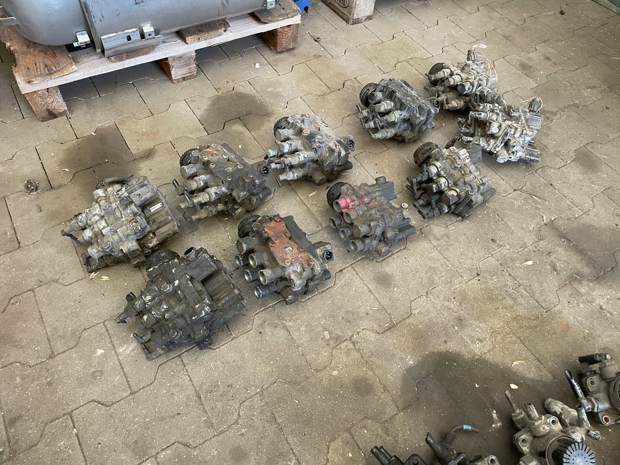 ZAWÓR PODUSZEK ECAS MAN TGA TGX TGS 4729000570 - Suspension pneumatique pour Camion: photos 5 ZAWÓR PODUSZEK ECAS MAN TGA TGX TGS 4729000570 - Suspension pneumatique pour Camion: photos 5