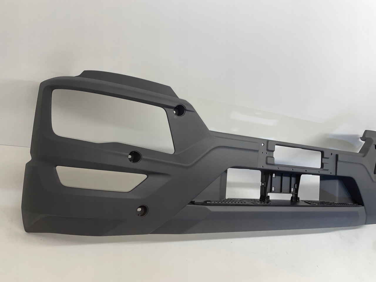 ZDERZAK MAN TGM 20- SZARY BEZ DZIUR 81416140126 - Carrosserie et extérieur pour Camion: photos 2 ZDERZAK MAN TGM 20- SZARY BEZ DZIUR 81416140126 - Carrosserie et extérieur pour Camion: photos 2