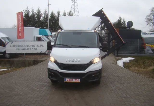 Iveco DAILY 35 C 15 3.5T 4.60M 3.5T NA HAKU CLIMATRONIC - Utilitaire benne: photos 2 Iveco DAILY 35 C 15 3.5T 4.60M 3.5T NA HAKU CLIMATRONIC - Utilitaire benne: photos 2