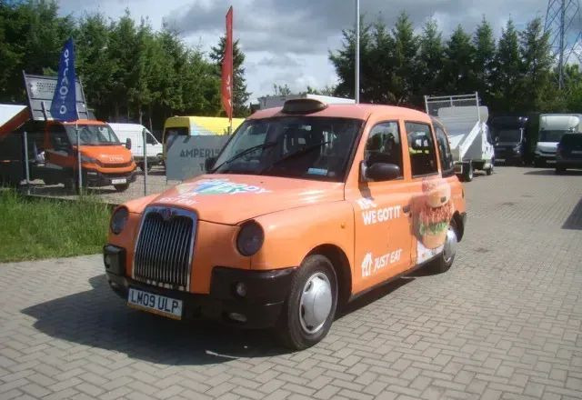 LTI Inny - Voiture: photos 1 LTI Inny - Voiture: photos 1