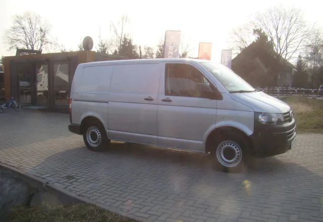 Volkswagen TRANSPORTER T 5 2.0TDI 100%PRZEBIEG - Fourgon utilitaire: photos 5 Volkswagen TRANSPORTER T 5 2.0TDI 100%PRZEBIEG - Fourgon utilitaire: photos 5