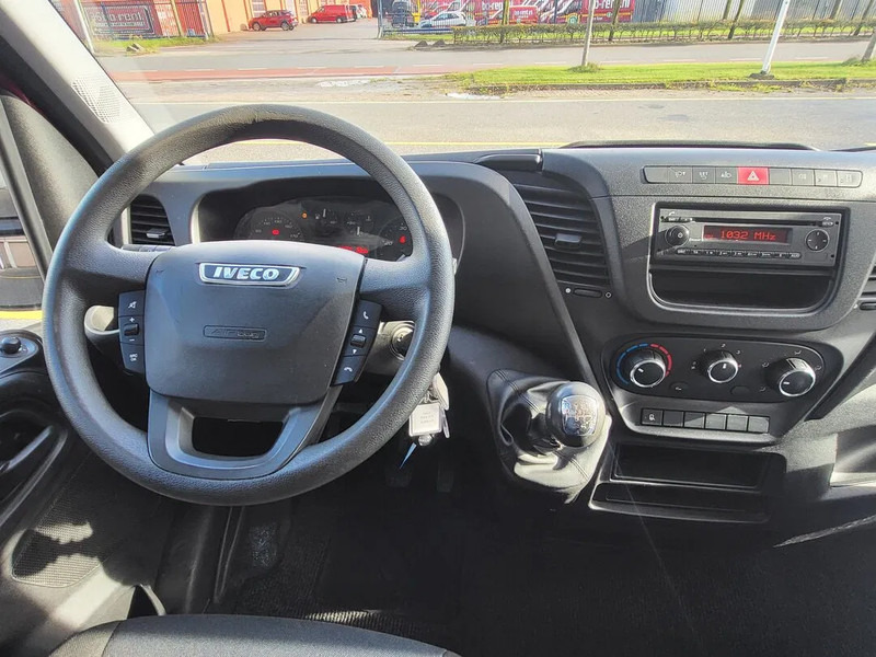 Iveco Daily 35S12 — crédit-bail Iveco Daily 35S12: photos 20