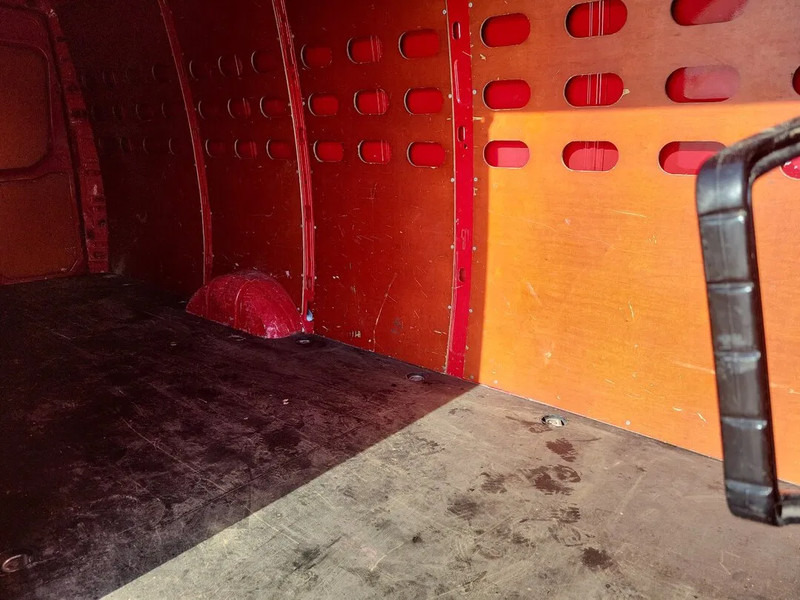 Iveco Daily 35S12 — crédit-bail Iveco Daily 35S12: photos 9