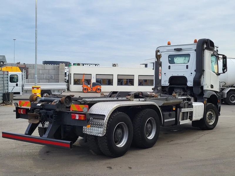 Mercedes-Benz Arocs 3342 Arocs - Camion - système de câble: photos 4 Mercedes-Benz Arocs 3342 Arocs - Camion - système de câble: photos 4