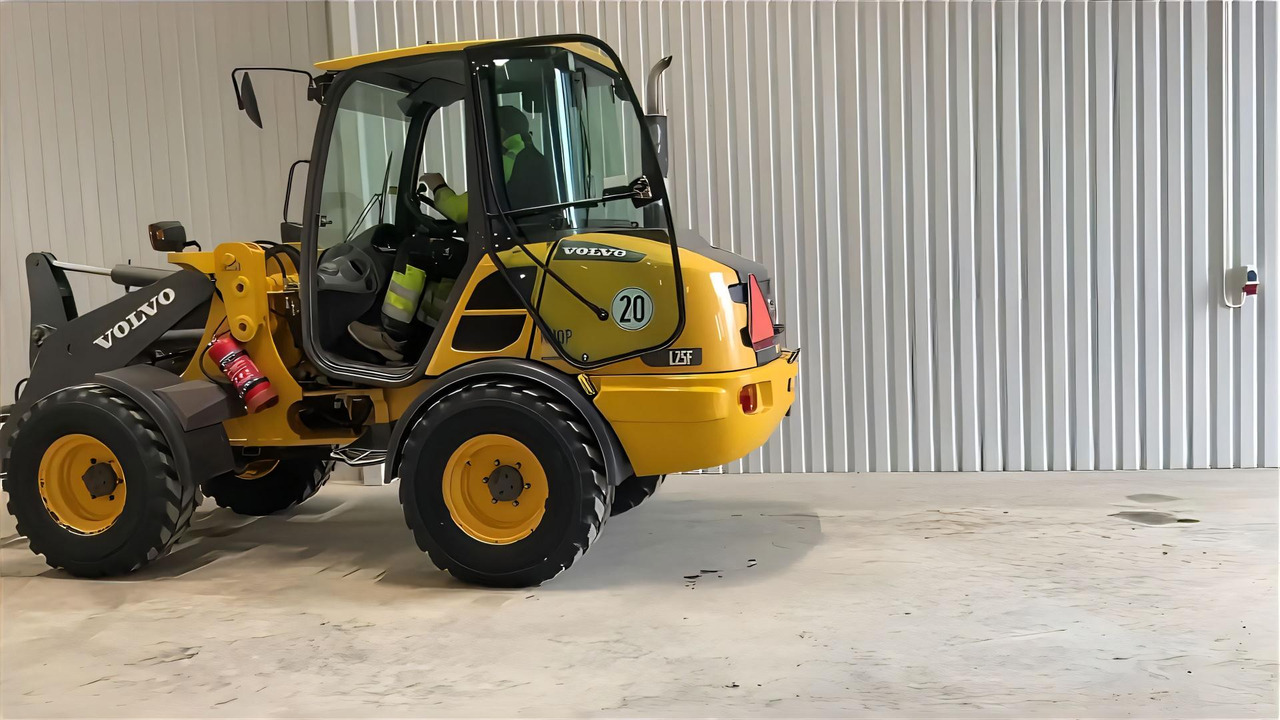 Volvo L 25 - Chargeuse sur pneus: photos 5 Volvo L 25 - Chargeuse sur pneus: photos 5