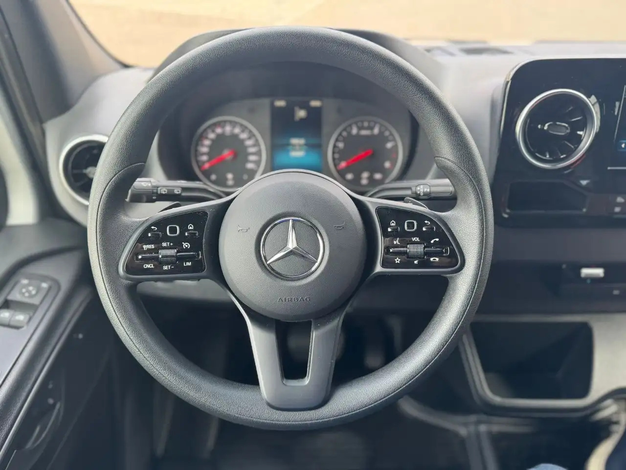 Fourgon utilitaire Mercedes-Benz Sprinter 317 CDI Flach Lang Silber Klima MBUX: photos 6