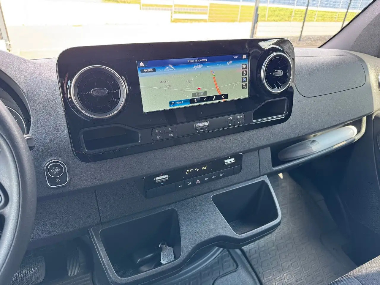 Fourgon utilitaire Mercedes-Benz Sprinter 317 CDI Lang Silber MBUX RWD Klima: photos 12