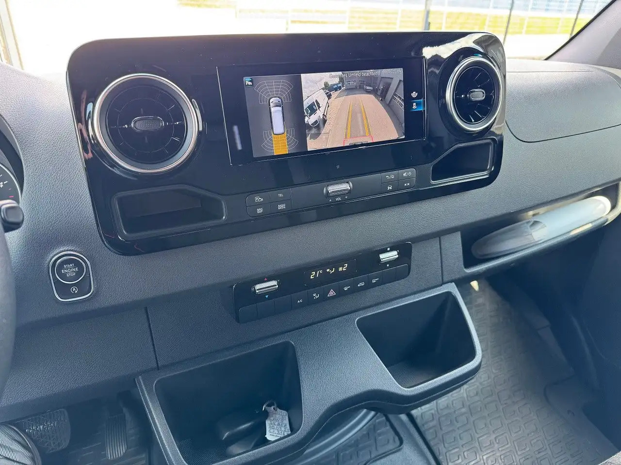 Fourgon utilitaire Mercedes-Benz Sprinter 317 CDI Lang Silber MBUX RWD Klima: photos 13