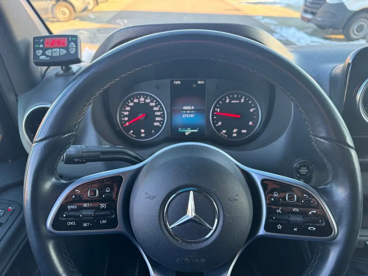 Mercedes-Benz Sprinter 317 CDI Lang Tiefkühlkoffer Carrier — crédit-bail Mercedes-Benz Sprinter 317 CDI Lang Tiefkühlkoffer Carrier: photos 10 Mercedes-Benz Sprinter 317 CDI Lang Tiefkühlkoffer Carrier — crédit-bail Mercedes-Benz Sprinter 317 CDI Lang Tiefkühlkoffer Carrier: photos 10