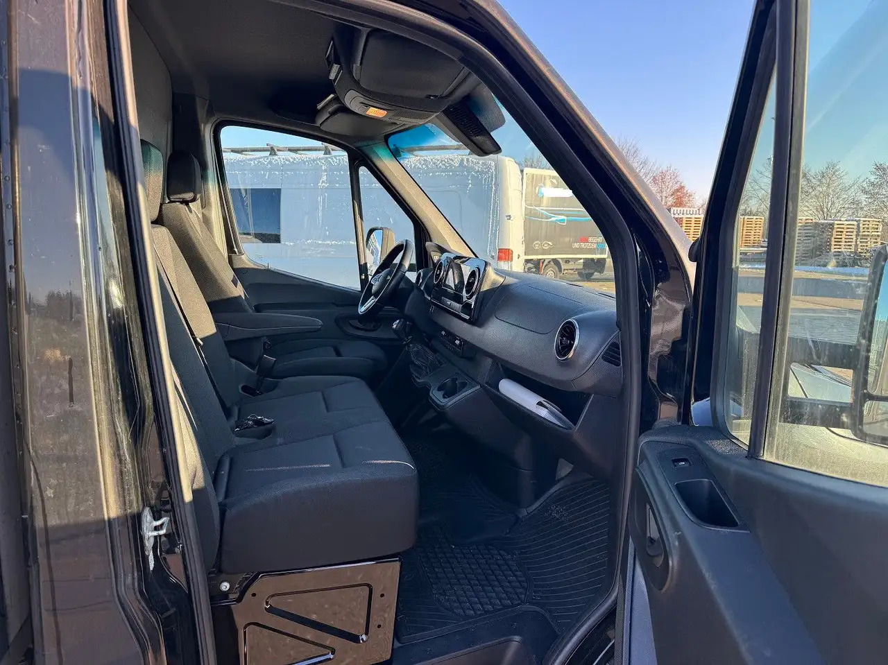 Mercedes-Benz Sprinter 317 CDI Lang Tiefkühlkoffer Carrier — crédit-bail Mercedes-Benz Sprinter 317 CDI Lang Tiefkühlkoffer Carrier: photos 8 Mercedes-Benz Sprinter 317 CDI Lang Tiefkühlkoffer Carrier — crédit-bail Mercedes-Benz Sprinter 317 CDI Lang Tiefkühlkoffer Carrier: photos 8