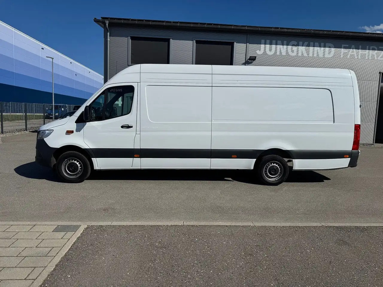 Mercedes-Benz Sprinter 317 CDI Maxi Lang XXL Extralang MBUX - Fourgon utilitaire: photos 3 Mercedes-Benz Sprinter 317 CDI Maxi Lang XXL Extralang MBUX - Fourgon utilitaire: photos 3