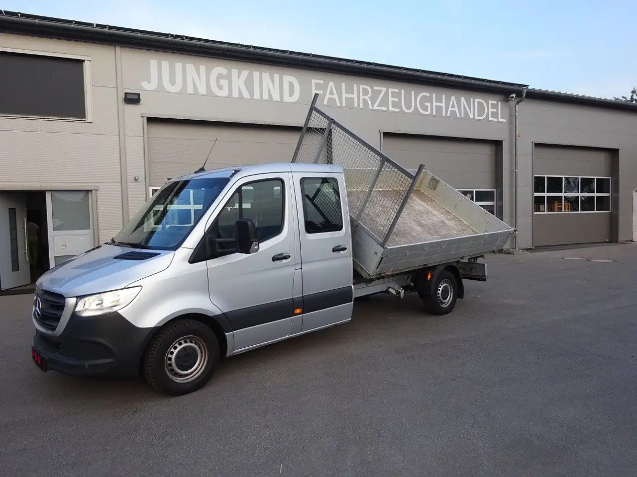 Mercedes-Benz Sprinter 319 CDI DoKa Maxi Kipper AHK 2,8t - Utilitaire benne, Utilitaire double cabine: photos 3 Mercedes-Benz Sprinter 319 CDI DoKa Maxi Kipper AHK 2,8t - Utilitaire benne, Utilitaire double cabine: photos 3