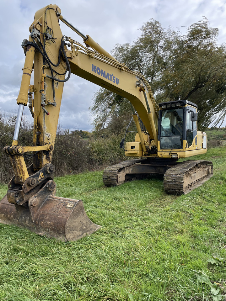 Komatsu PC210LC-8 - Pelle sur chenille: photos 2 Komatsu PC210LC-8 - Pelle sur chenille: photos 2