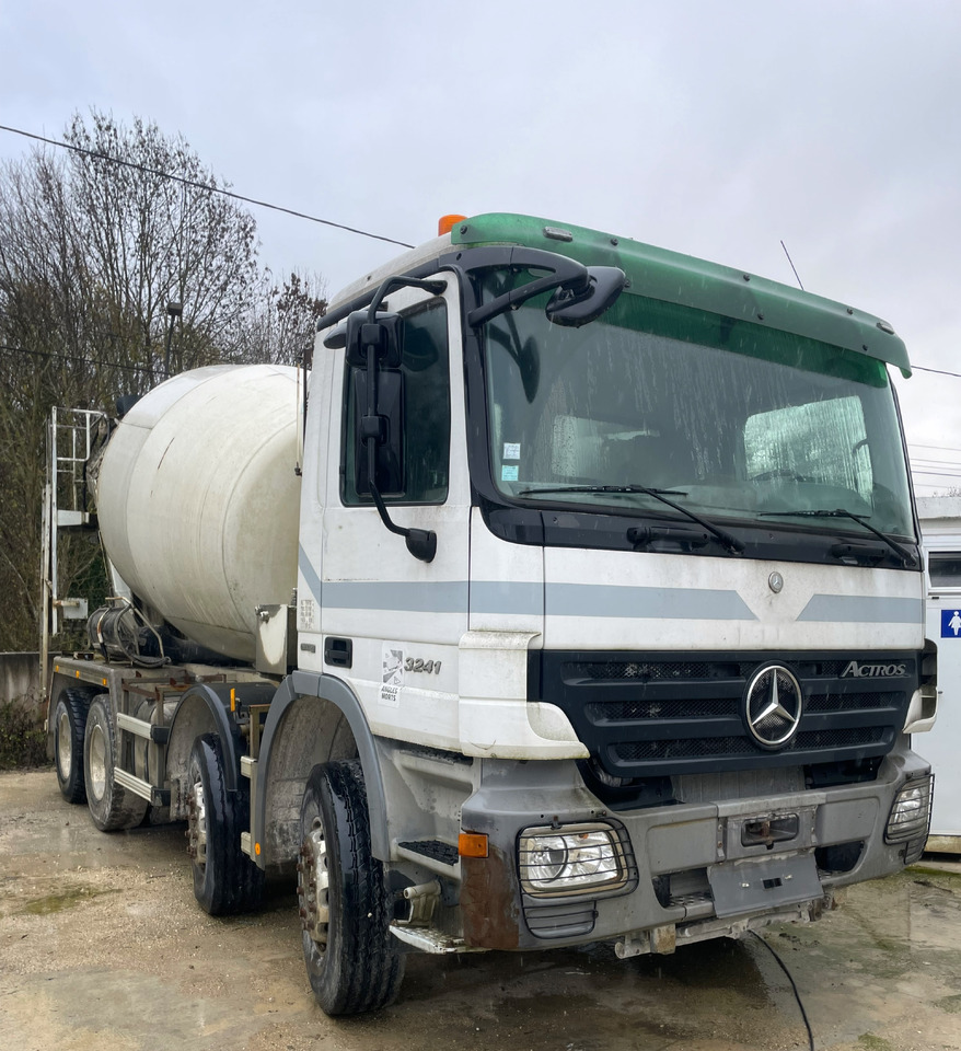 Mercedes Actros 3241 - Camion malaxeur: photos 1 Mercedes Actros 3241 - Camion malaxeur: photos 1