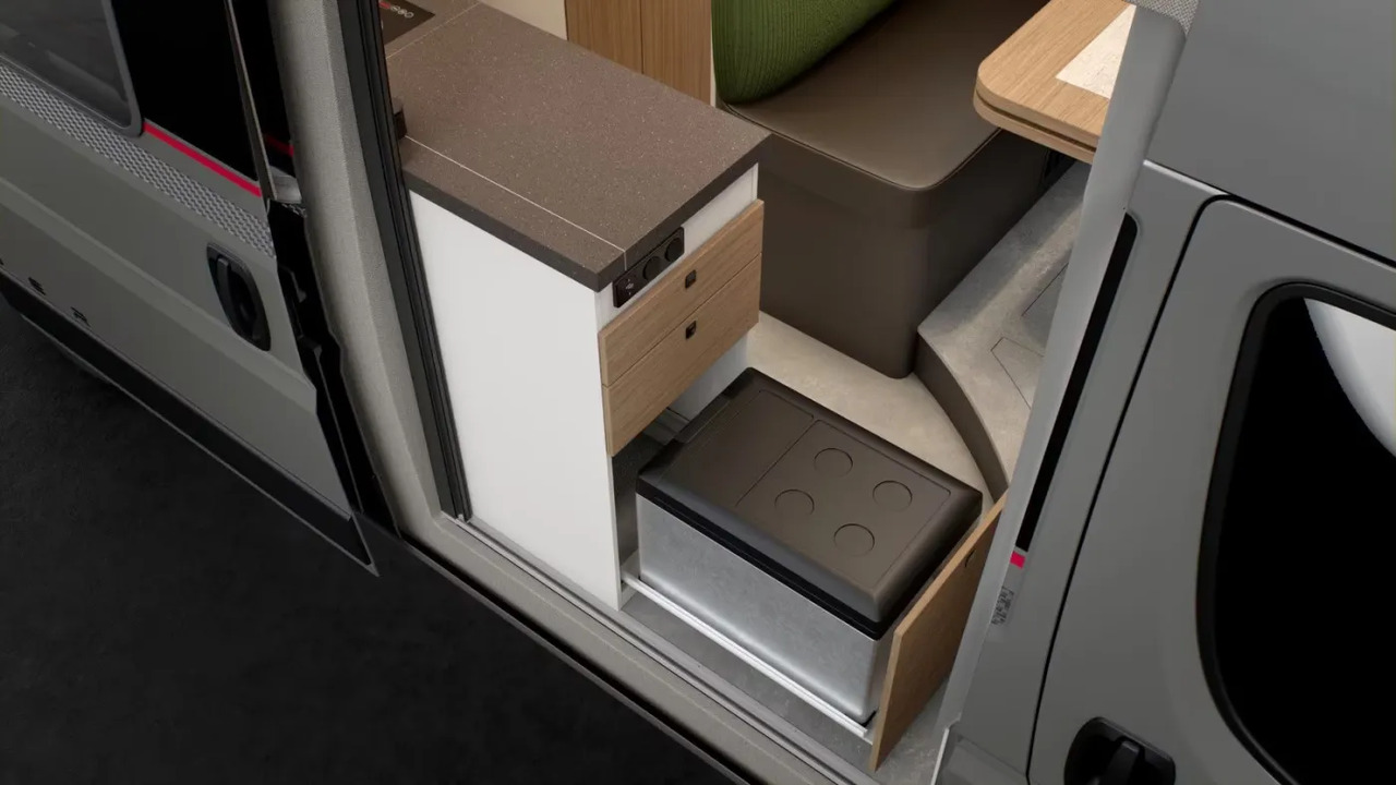 Wohnmobil Bürstner Papillon CV Automatik 140 PS - Fourgon aménagé: photos 5 Wohnmobil Bürstner Papillon CV Automatik 140 PS - Fourgon aménagé: photos 5